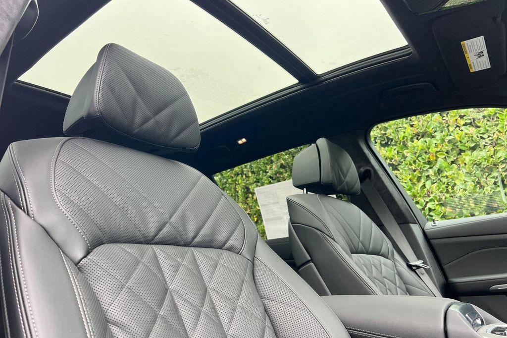 new 2026 BMW X7 car, priced at $96,870