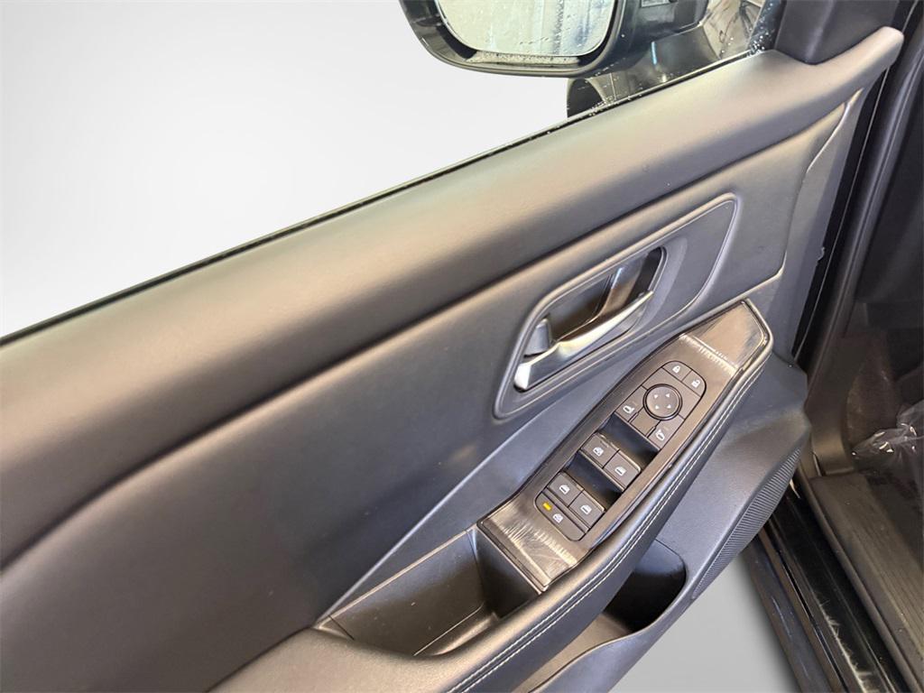 used 2024 Nissan Rogue car, priced at $19,908