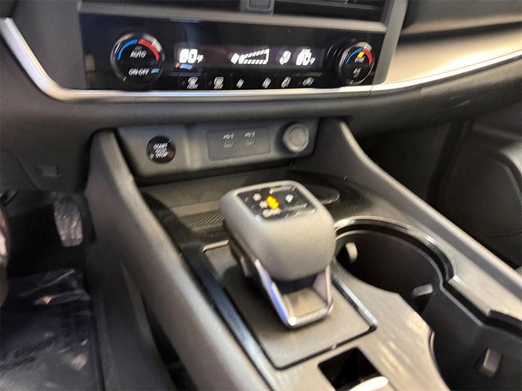 used 2024 Nissan Rogue car, priced at $19,908