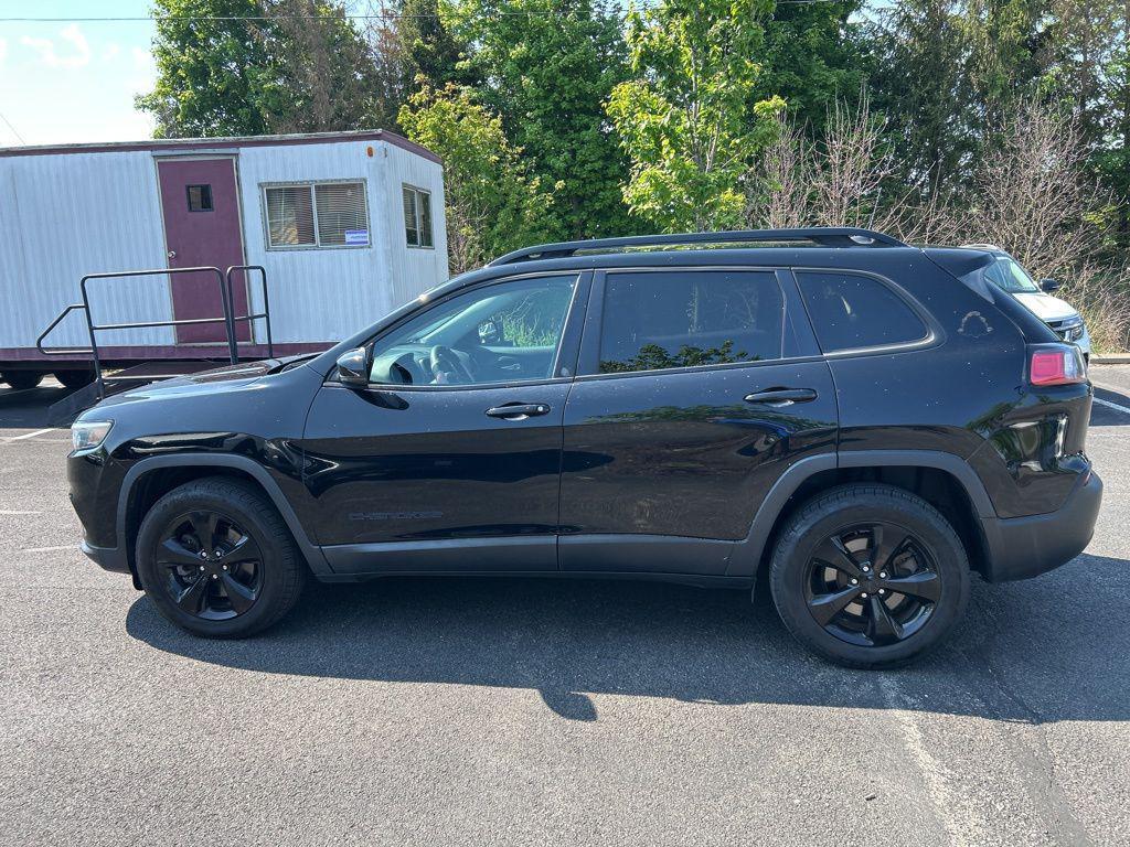 used 2019 Jeep Cherokee car, priced at $14,039