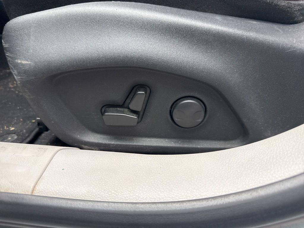 used 2022 Jeep Compass car, priced at $22,589
