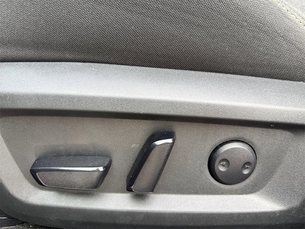 used 2024 Nissan Rogue car, priced at $19,192