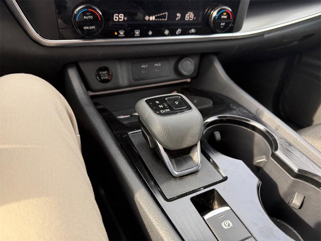 used 2024 Nissan Rogue car, priced at $19,192