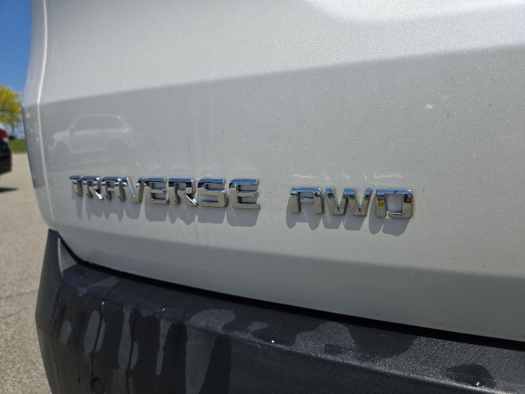 used 2018 Chevrolet Traverse car, priced at $17,531