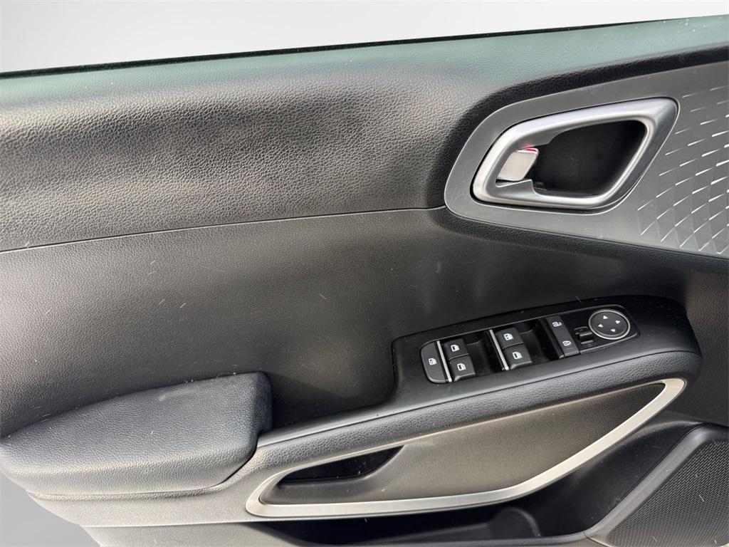 used 2023 Kia Soul car, priced at $17,451