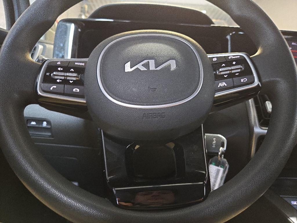 used 2022 Kia Sorento car, priced at $21,392