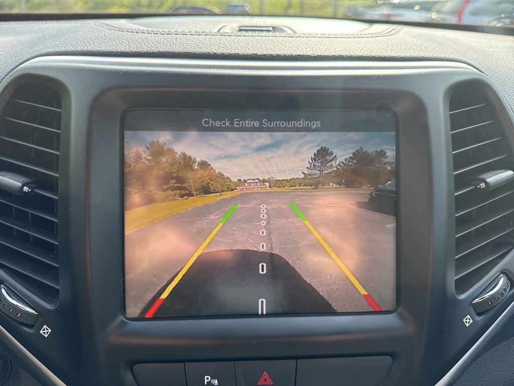 used 2016 Jeep Cherokee car, priced at $13,061