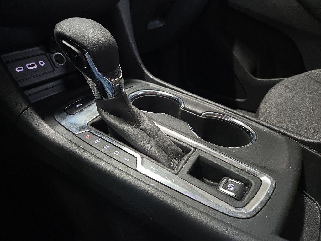 used 2024 Chevrolet Equinox car, priced at $20,993