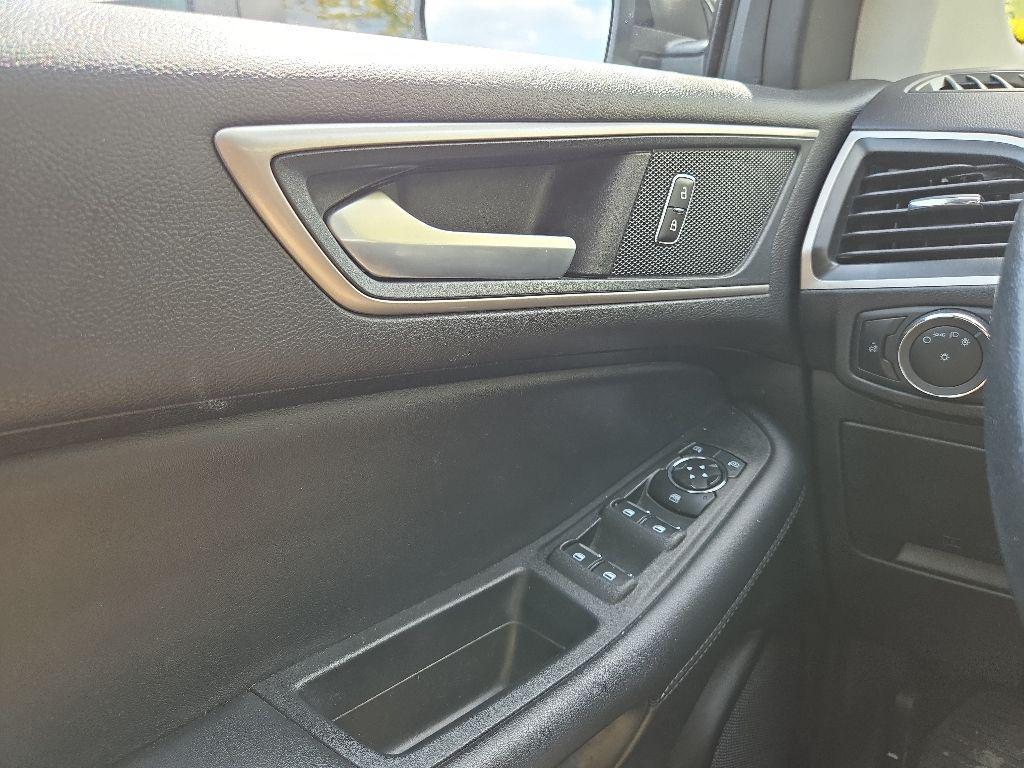 used 2024 Ford Edge car, priced at $20,949
