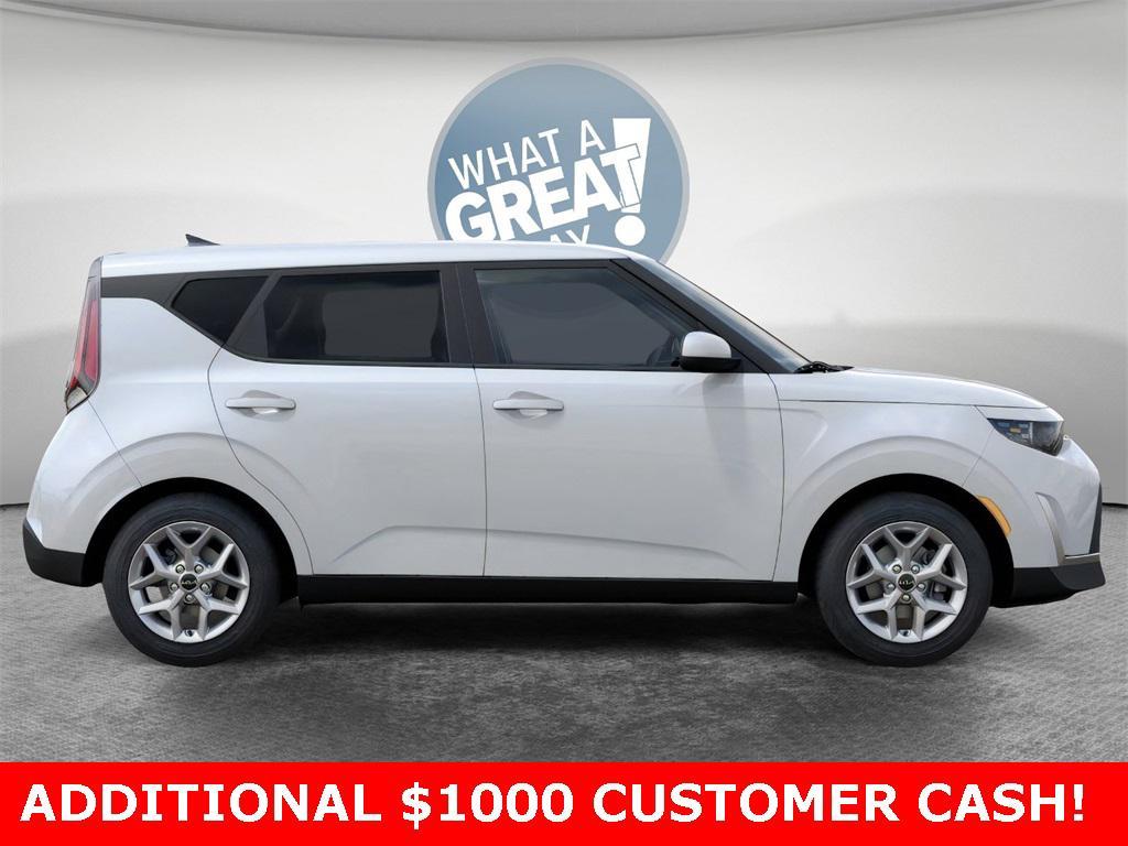 new 2025 Kia Soul car, priced at $21,128