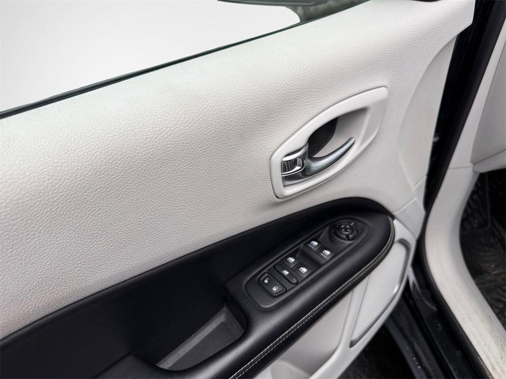 used 2019 Jeep Compass car, priced at $15,229