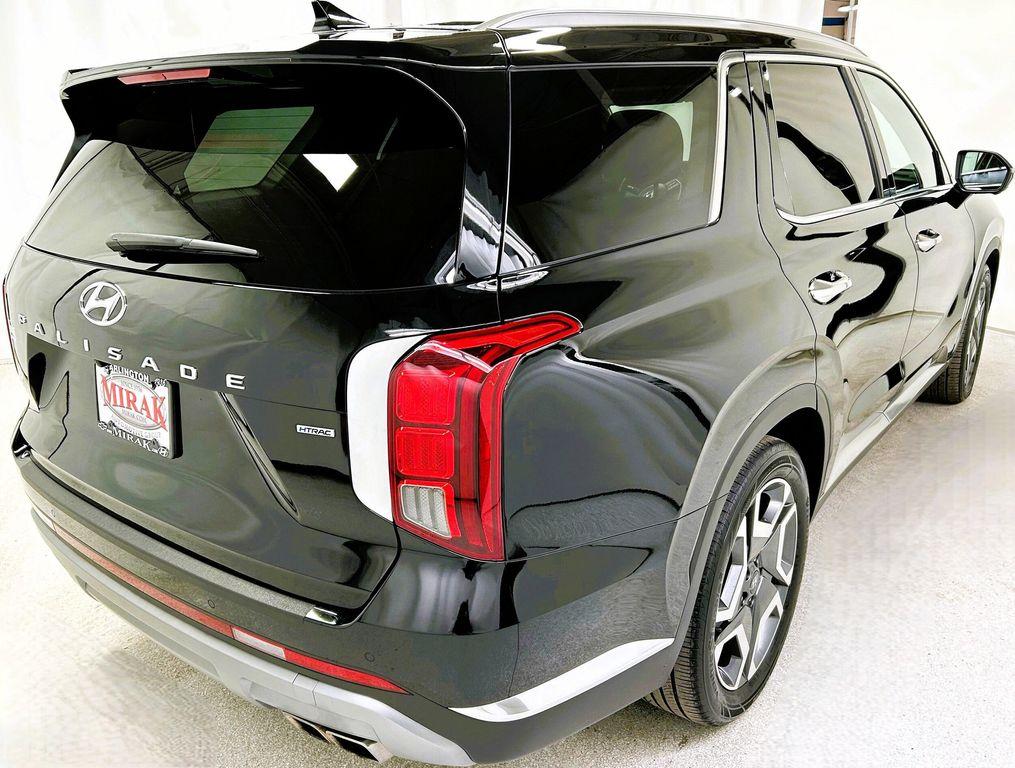 used 2023 Hyundai Palisade car, priced at $35,555