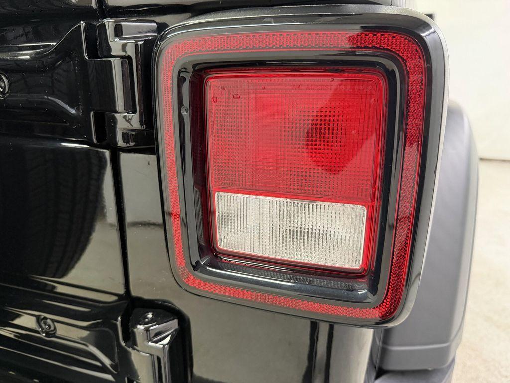 used 2019 Jeep Wrangler Unlimited car, priced at $21,253