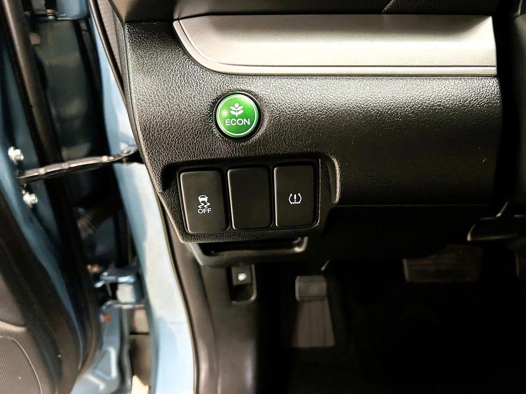 used 2016 Honda CR-V car, priced at $17,273