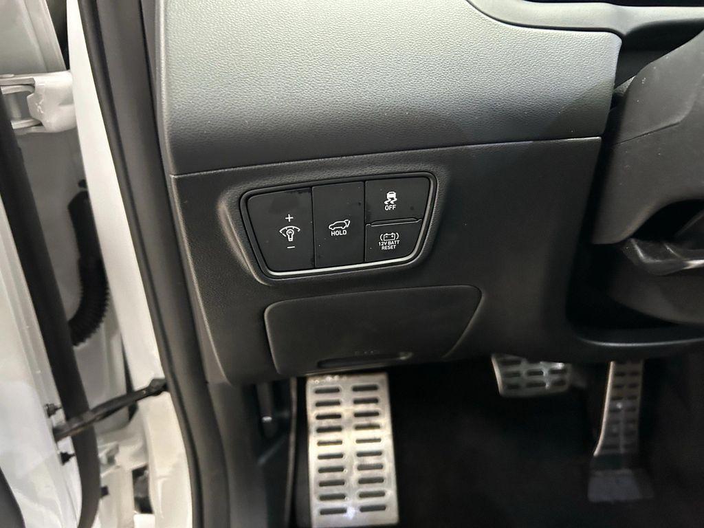 used 2024 Hyundai TUCSON Hybrid car, priced at $30,491