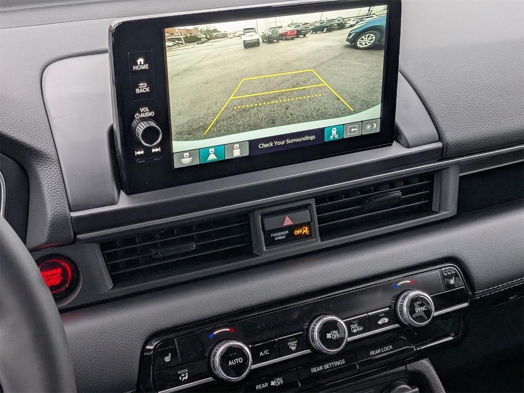 new 2025 Honda Pilot car, priced at $51,550