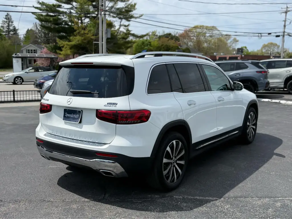 used 2023 Mercedes-Benz GLB 250 car, priced at $30,928