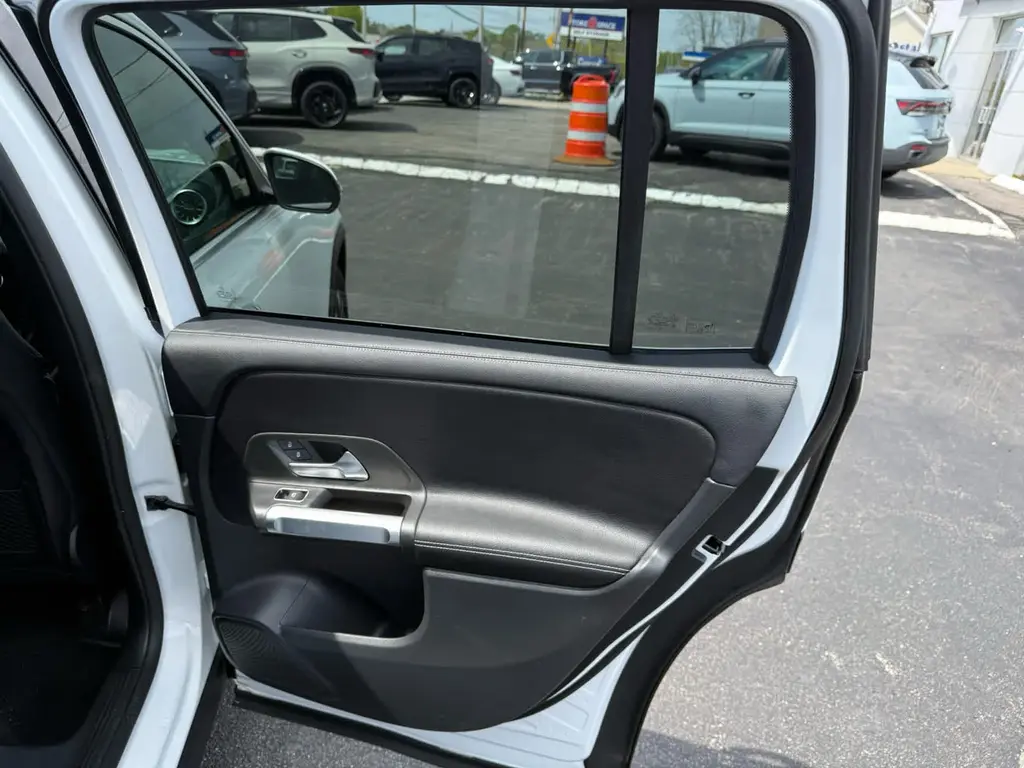 used 2023 Mercedes-Benz GLB 250 car, priced at $30,928