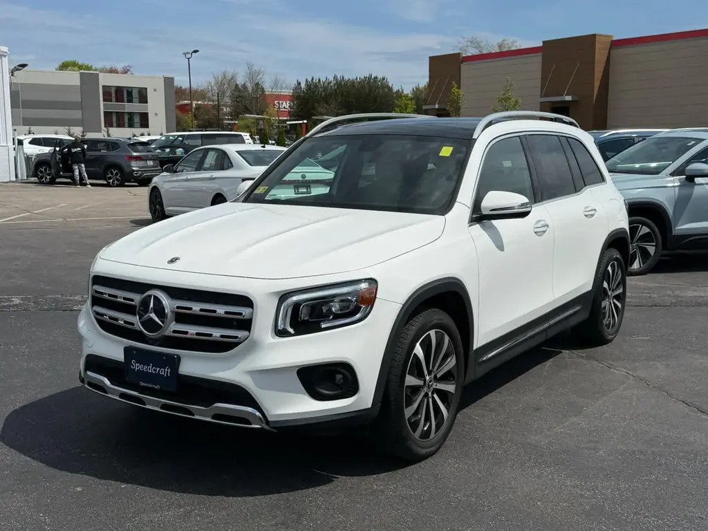 used 2023 Mercedes-Benz GLB 250 car, priced at $30,928