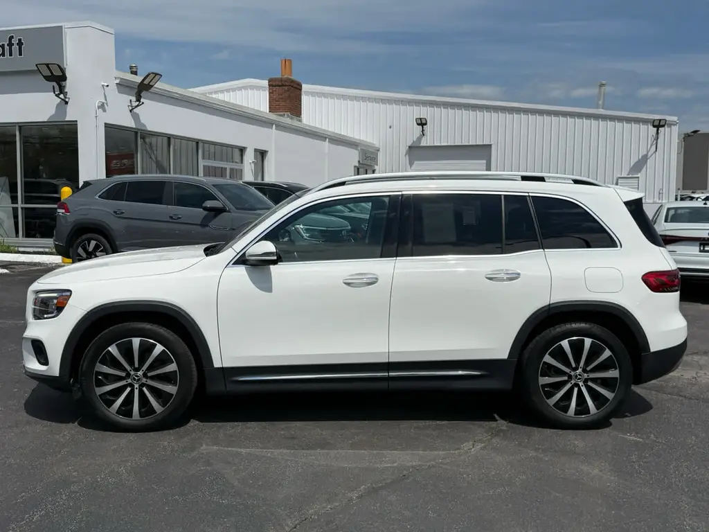 used 2023 Mercedes-Benz GLB 250 car, priced at $30,928