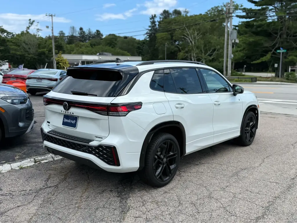 new 2026 Volkswagen Tiguan car, priced at $40,155