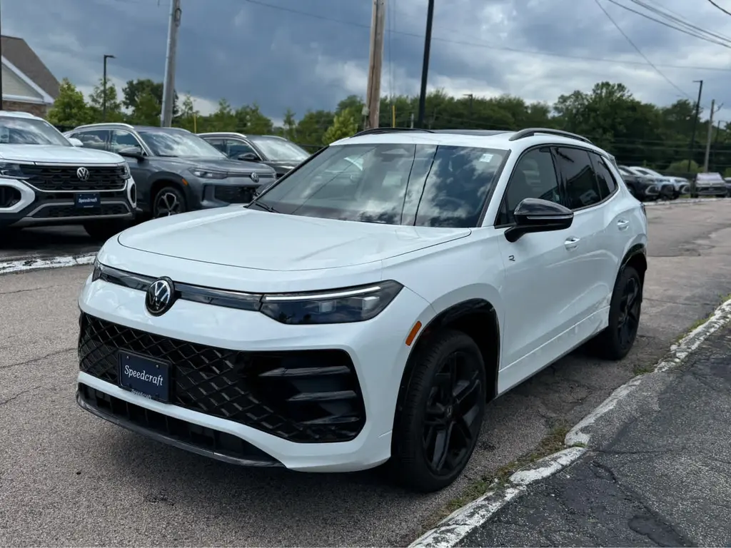 new 2026 Volkswagen Tiguan car, priced at $40,155