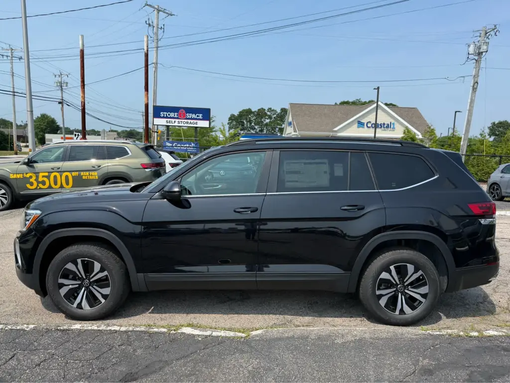new 2026 Volkswagen Atlas car, priced at $41,792
