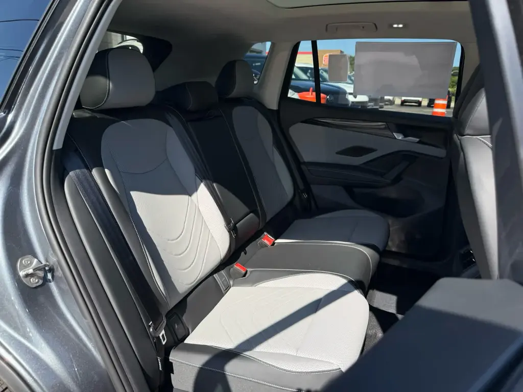 new 2026 Volkswagen Tiguan car, priced at $36,881