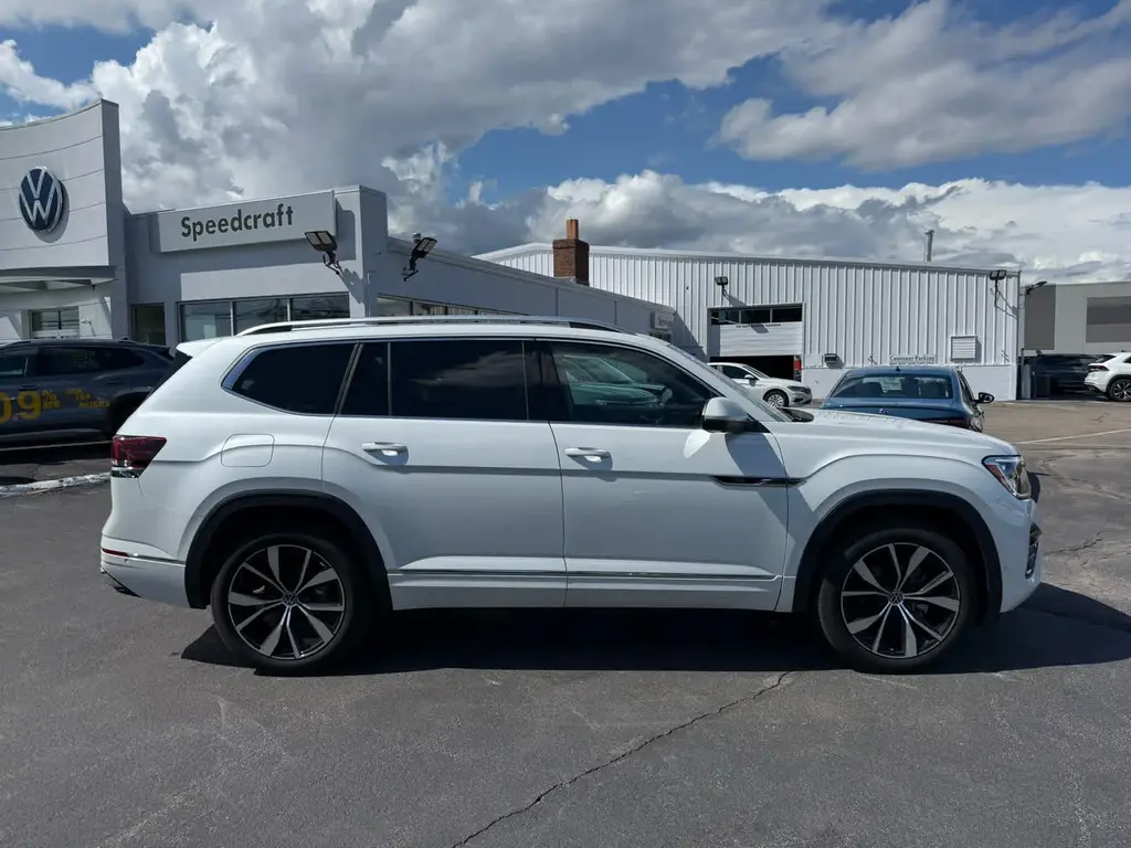 used 2026 Volkswagen Atlas car, priced at $51,112