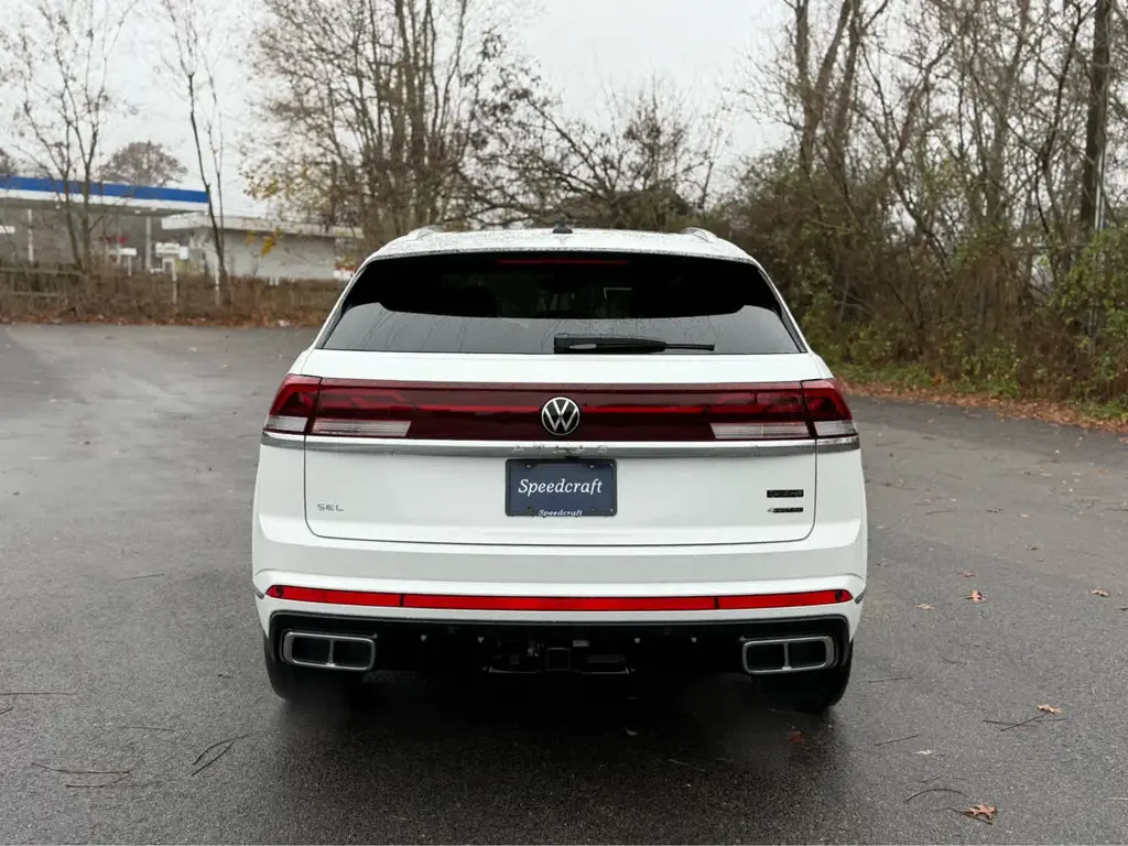 new 2026 Volkswagen Atlas Cross Sport car, priced at $54,143