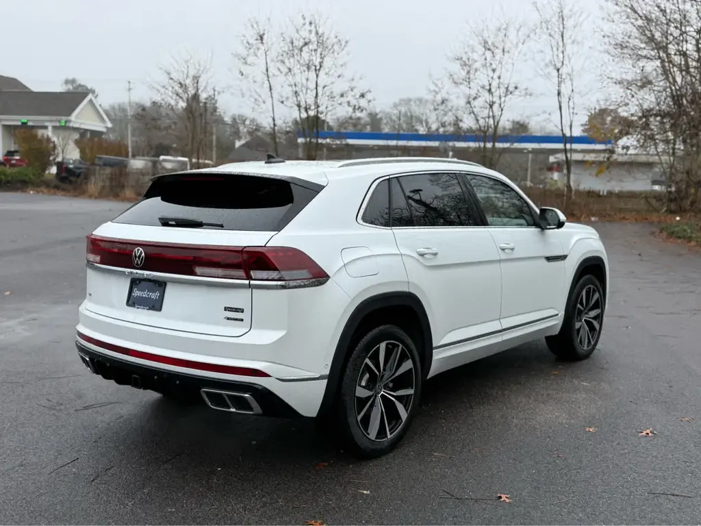 new 2026 Volkswagen Atlas Cross Sport car, priced at $54,143