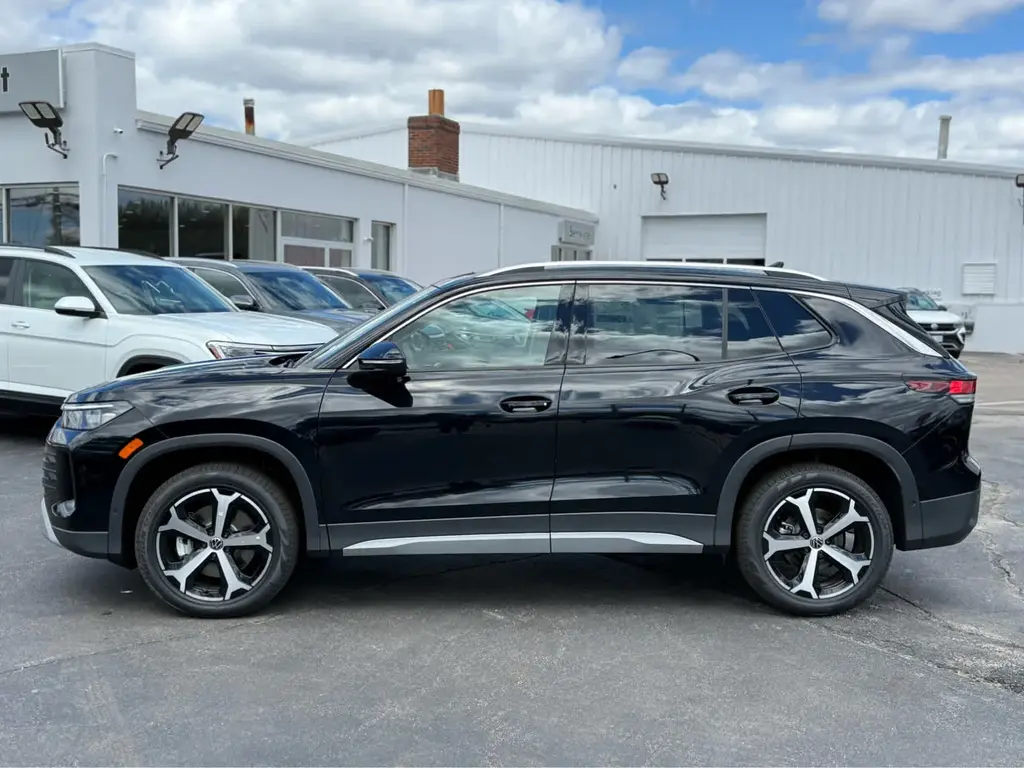 new 2026 Volkswagen Tiguan car, priced at $37,291