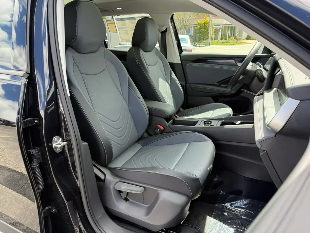 new 2026 Volkswagen Tiguan car, priced at $37,291