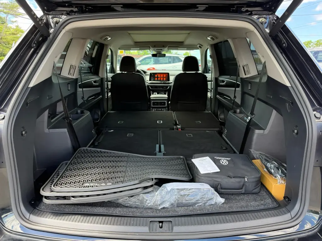used 2025 Volkswagen Atlas car, priced at $40,788