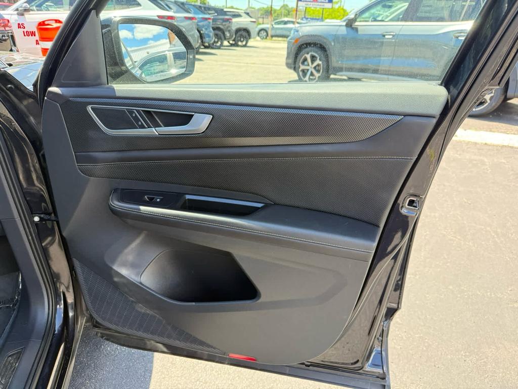 used 2024 Volkswagen Atlas Cross Sport car, priced at $34,831