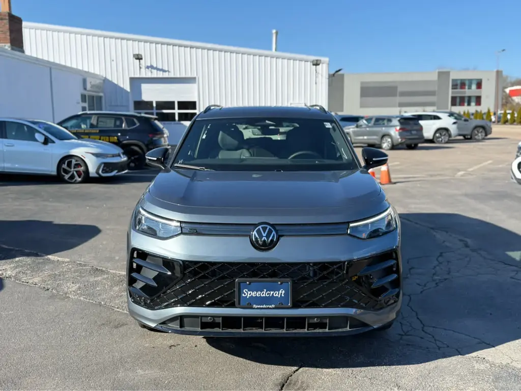new 2026 Volkswagen Tiguan car, priced at $39,968