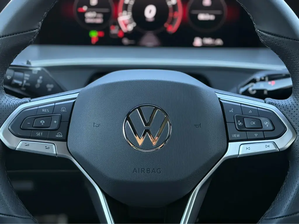 new 2026 Volkswagen Tiguan car, priced at $39,968