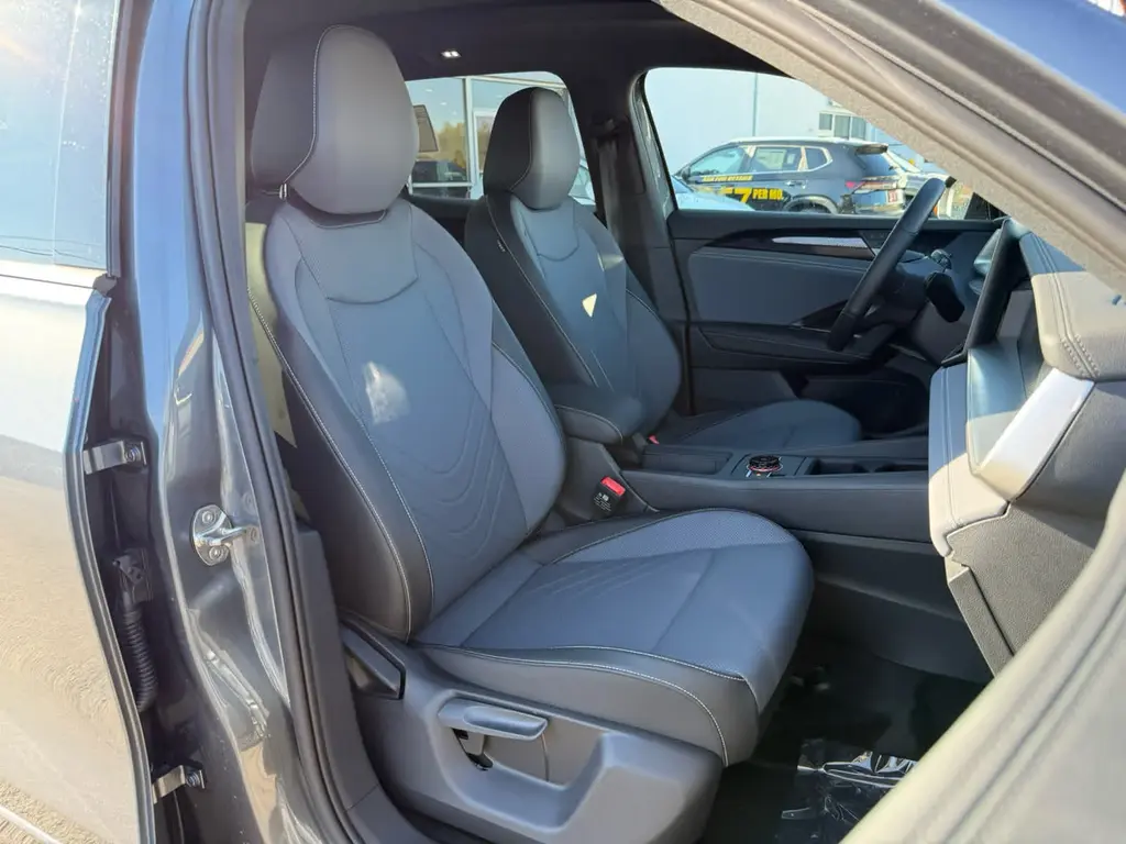 new 2026 Volkswagen Tiguan car, priced at $39,968