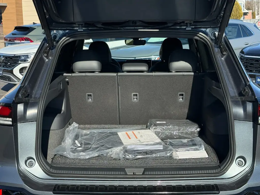 new 2026 Volkswagen Tiguan car, priced at $39,968