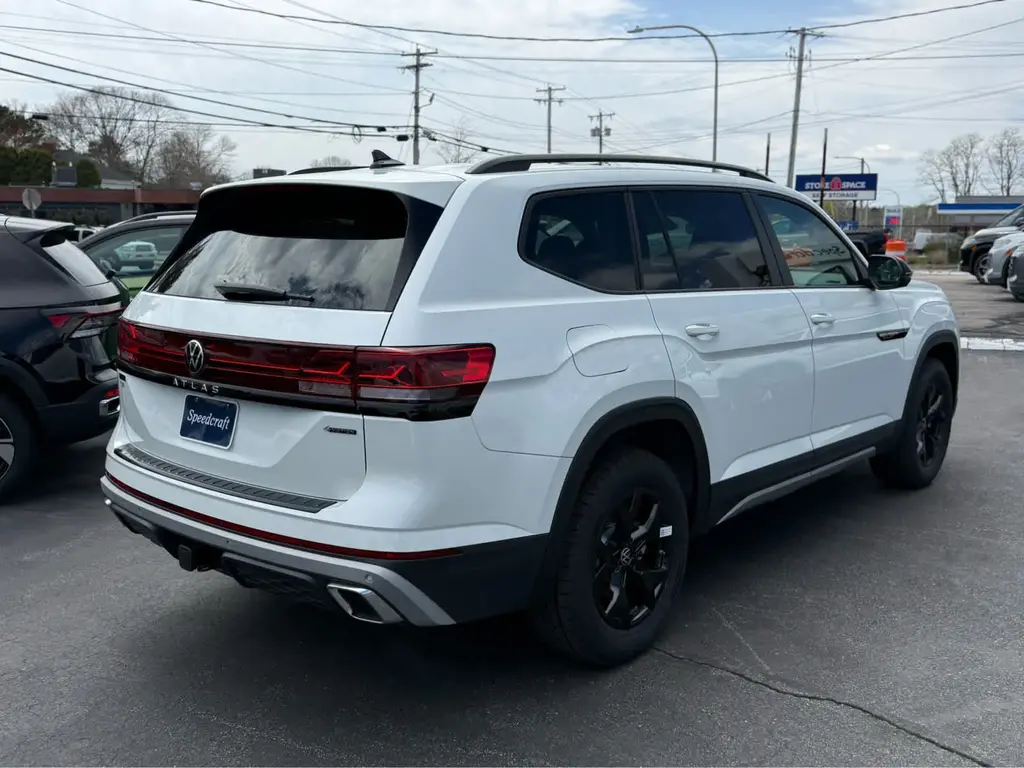 new 2026 Volkswagen Atlas car, priced at $48,527