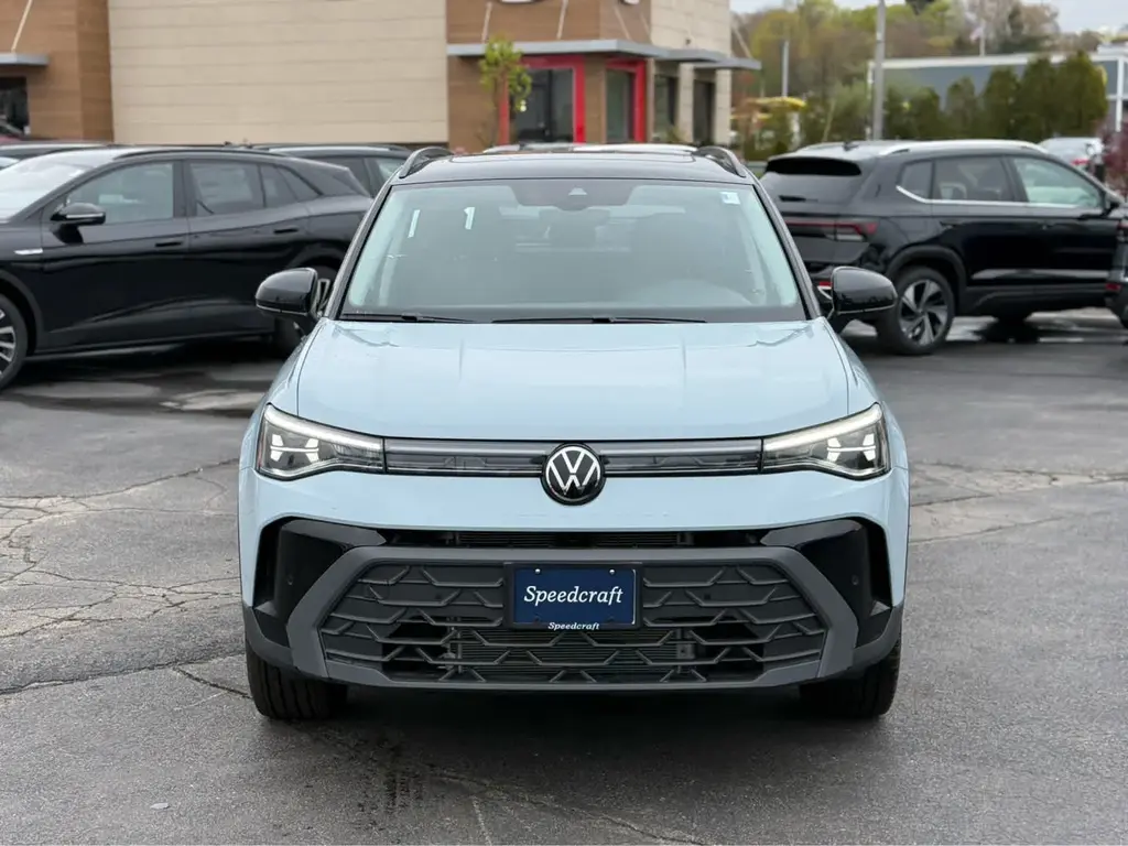 new 2026 Volkswagen Taos car, priced at $35,071