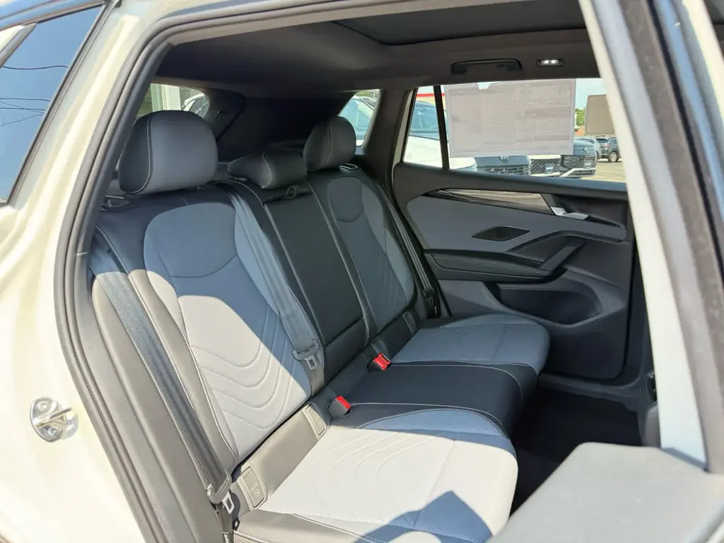 new 2026 Volkswagen Tiguan car, priced at $40,576