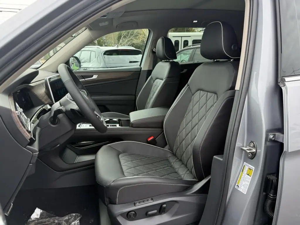 new 2026 Volkswagen Atlas car, priced at $54,879
