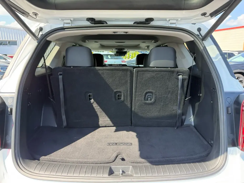 used 2023 Hyundai Palisade car, priced at $34,963