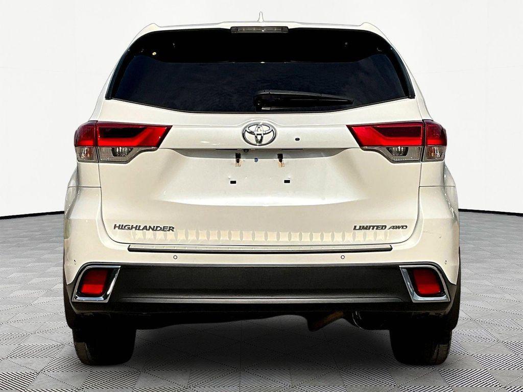 used 2018 Toyota Highlander car, priced at $25,343