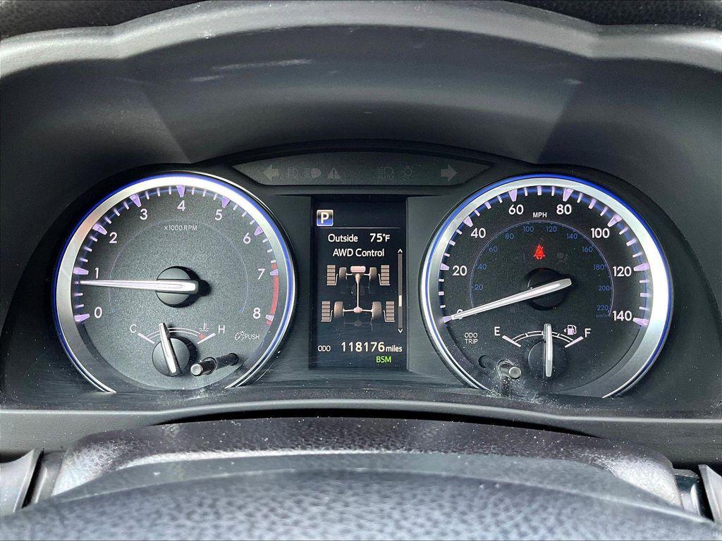 used 2018 Toyota Highlander car, priced at $25,343