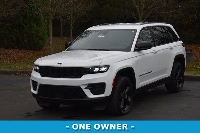 used 2023 Jeep Grand Cherokee car, priced at $28,599