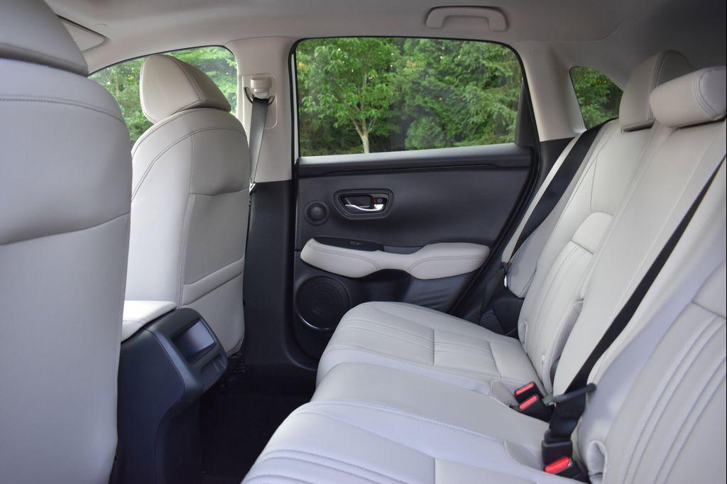 new 2027 Honda HR-V car, priced at $31,899