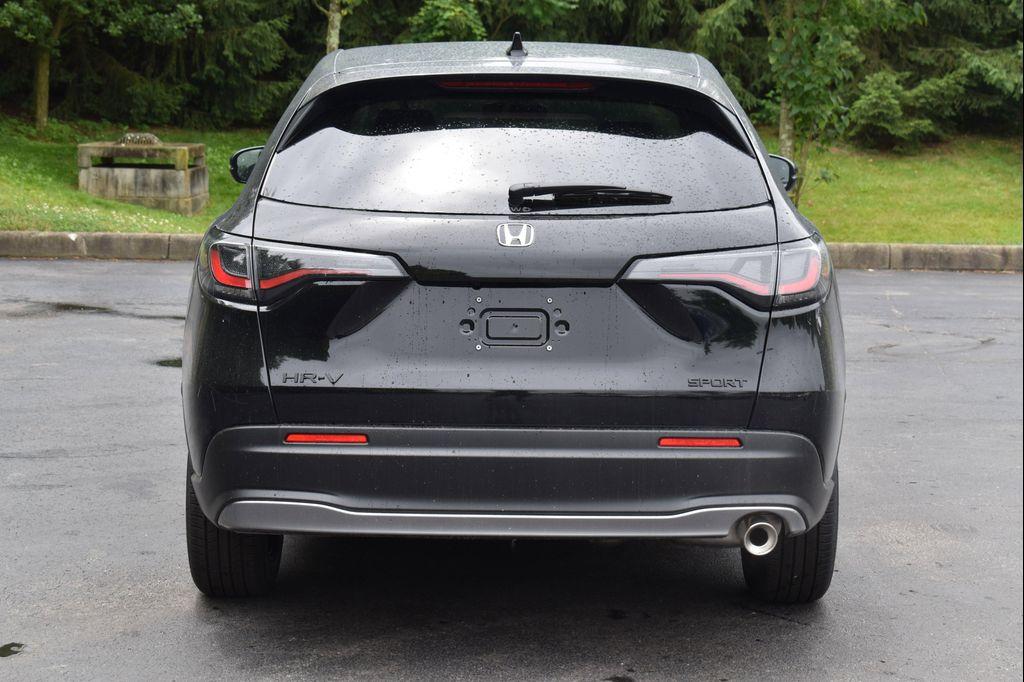 new 2027 Honda HR-V car, priced at $29,945