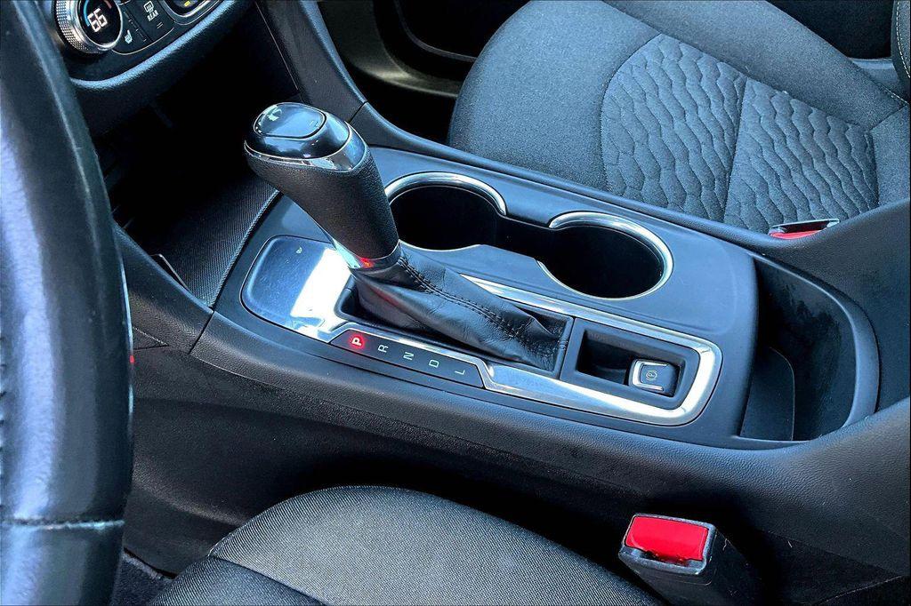used 2021 Chevrolet Equinox car, priced at $12,919